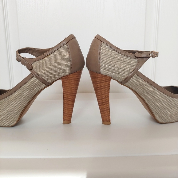 Mixed-Material Peep-Toe Mary Jane Platform Heel - Picture 4 of 5